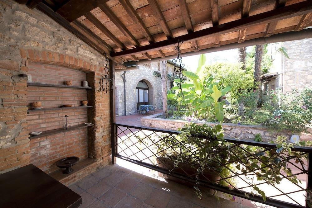 Hotel Il Pietreto Colle Val D'Elsa Exterior photo